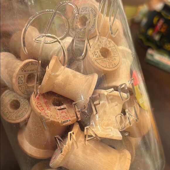 Vintage large Ball Glass Jar with Wooden Spools and Lace - Picture 5 of 6